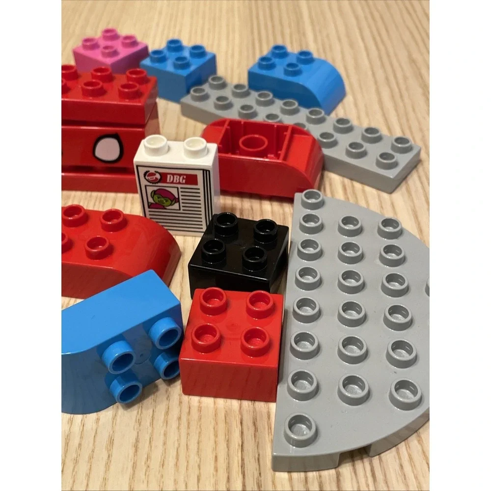 LEGO DUPLO Marvel Partial Set 19 Pc Miles Morales Figure Spider-Man Bike